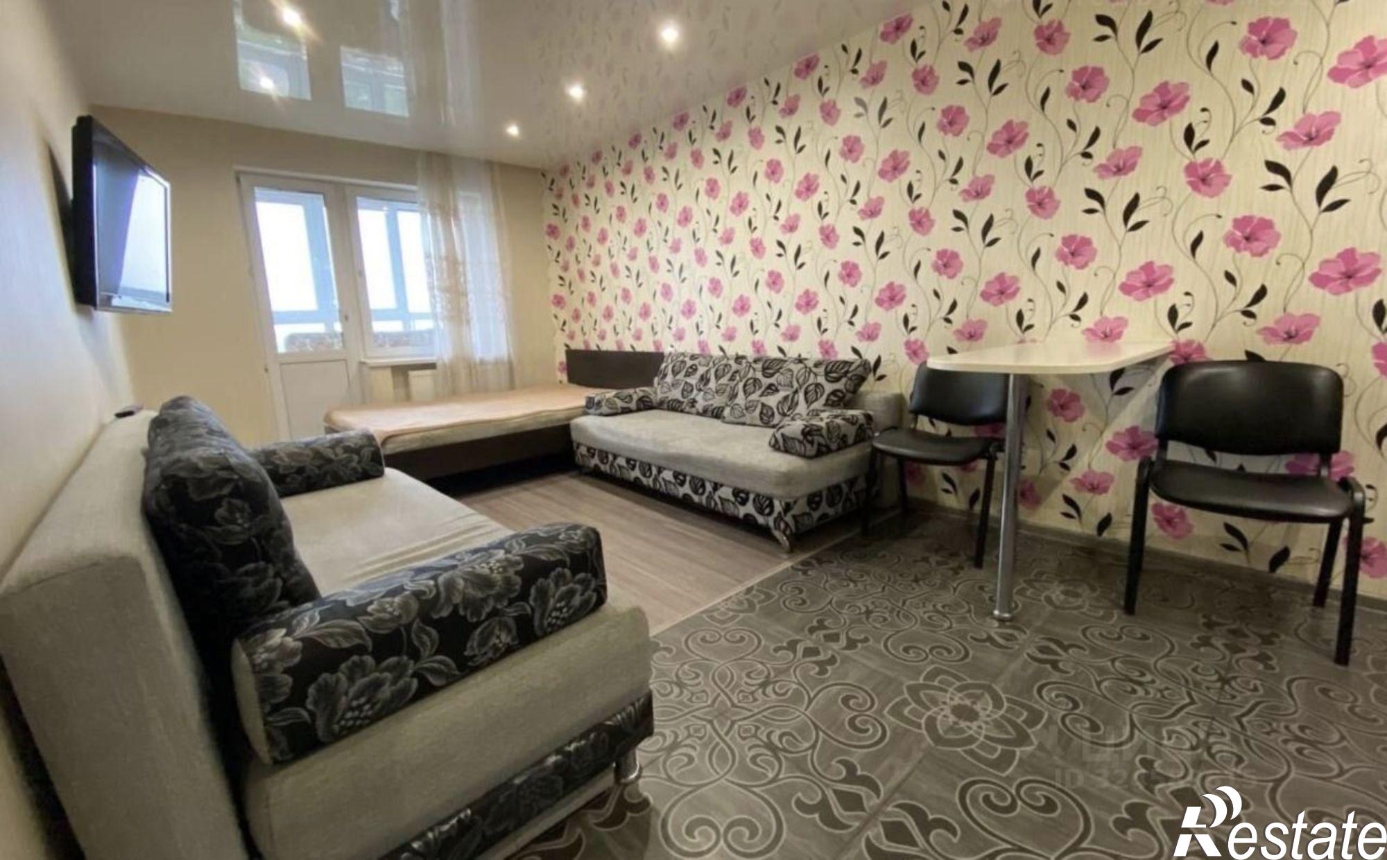 Сдать квартиру за 23 000 рублей на Киров, Московская улица, 121к1