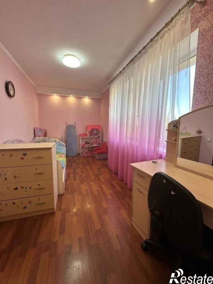 2-комн квартира Центральный мкр, 4