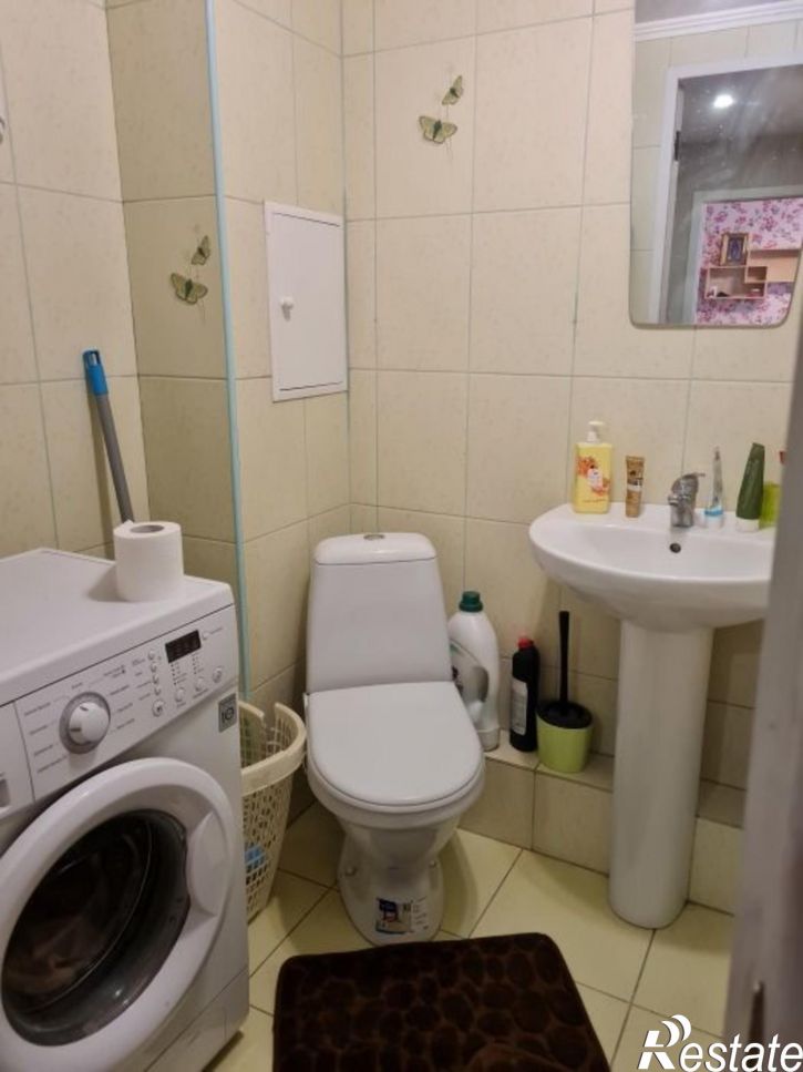 2-комн квартира Строителей улица, 17ка