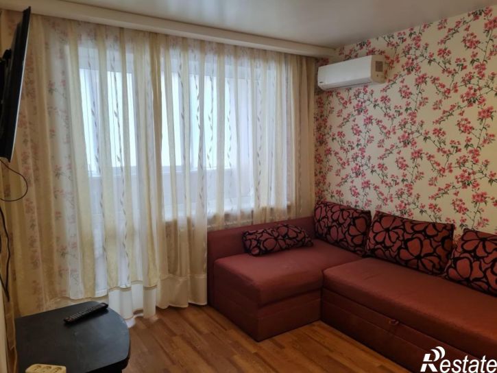 2-комн квартира Строителей улица, 17ка