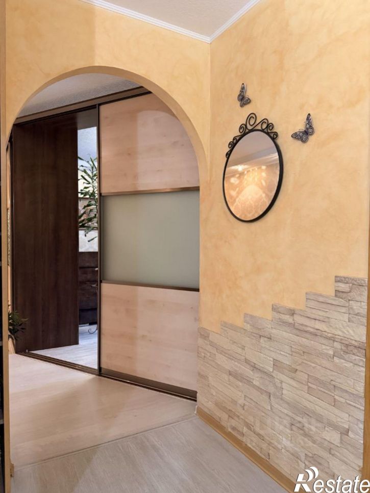 3-комн квартира Киров, улица МОПРа, 25к2