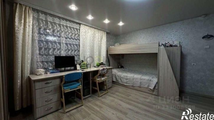 1-комн квартира Радужный , Конституции,дом 8