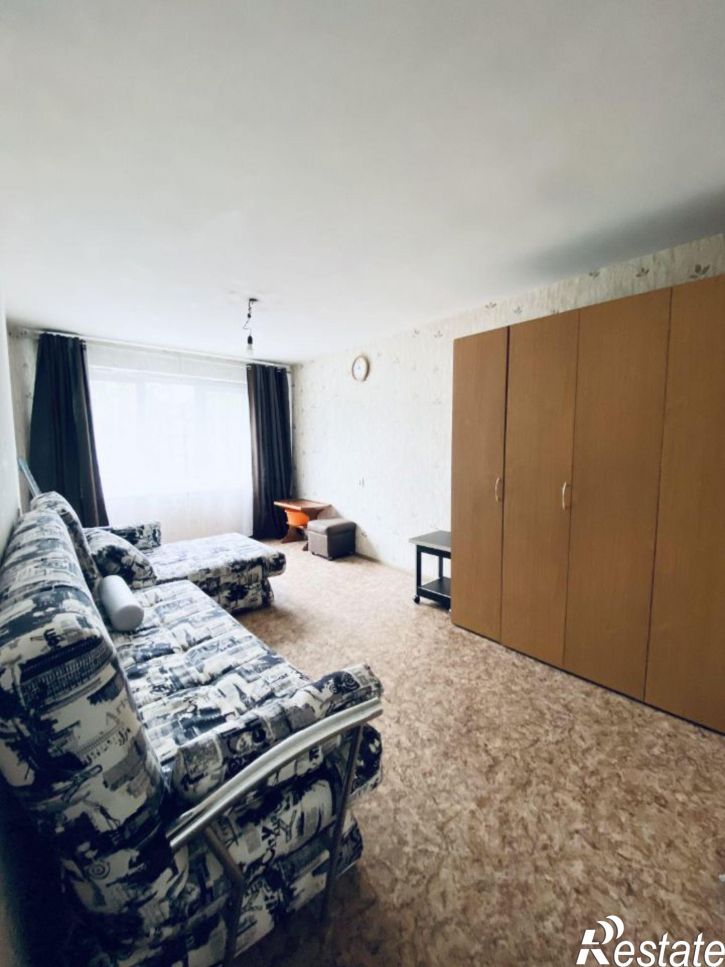 2-комн квартира Киров, улица Екатерины Кочкиной, 8к1
