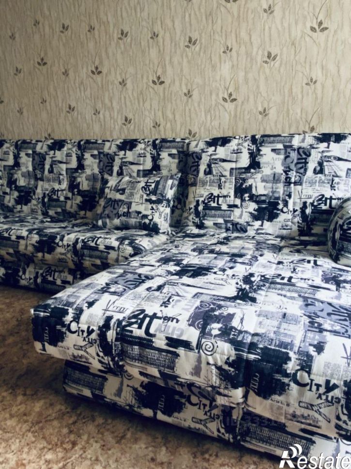 2-комн квартира Киров, улица Екатерины Кочкиной, 8к1
